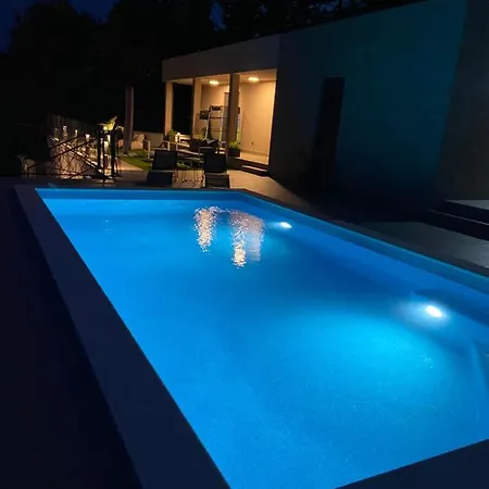 Castanea Villa *