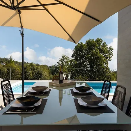 Castanea Villa